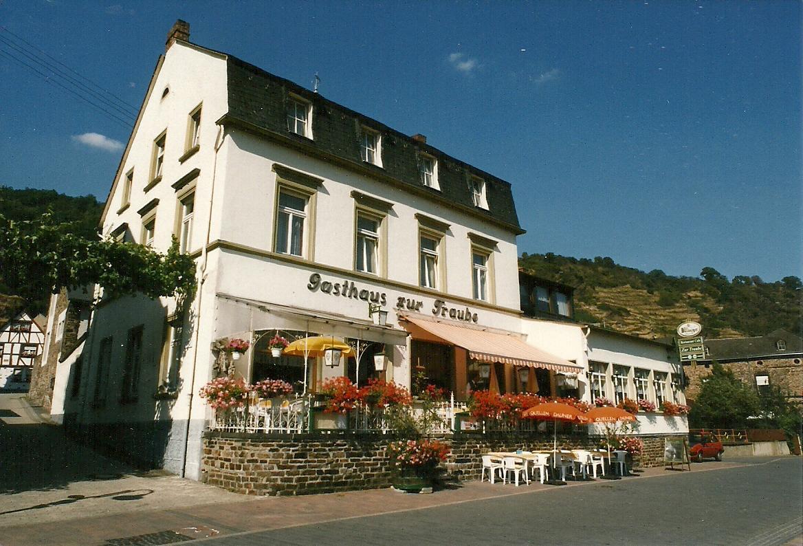 Gasthaus Zur Traube Hatzenport ภายนอก รูปภาพ