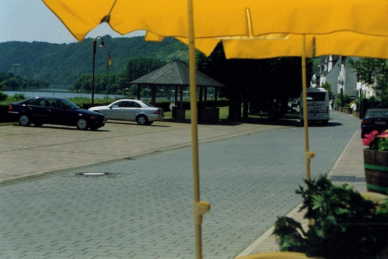 Gasthaus Zur Traube Hatzenport ภายนอก รูปภาพ